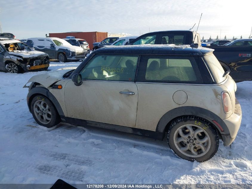 2012 Mini Cooper Hardtop VIN: WMWSU3C50CT260825 Lot: 12178208