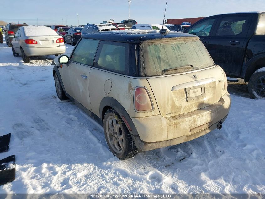 2012 Mini Cooper Hardtop VIN: WMWSU3C50CT260825 Lot: 12178208