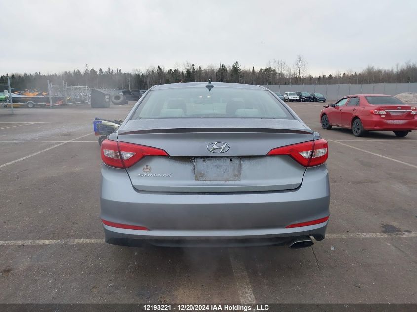 2015 Hyundai Sonata Gl VIN: 5NPE24AF2FH027075 Lot: 12193221