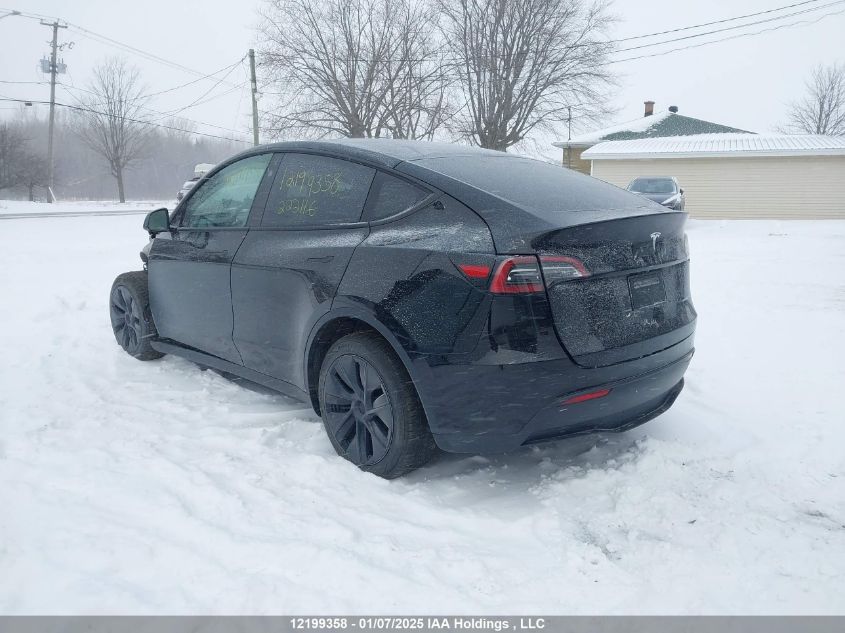 2025 Tesla Model Y Long Range VIN: 7SAYGDEE7SF222116 Lot: 12199358